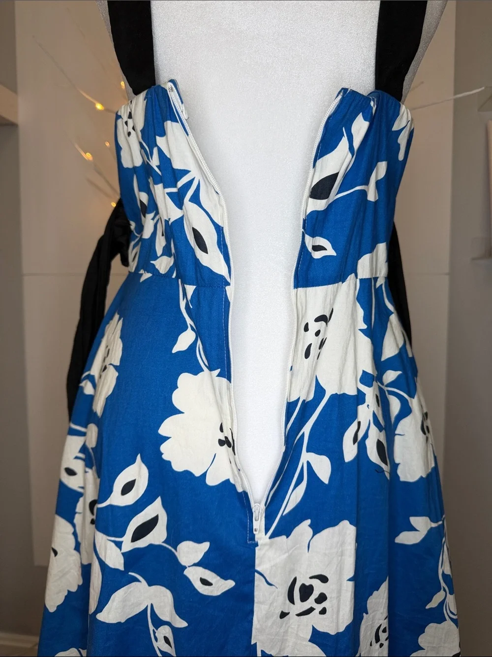 Sun dress GUC sleeveless blues with white flowers/ BLK trm Mach wash/fry SZ M - Picture 4 of 5
